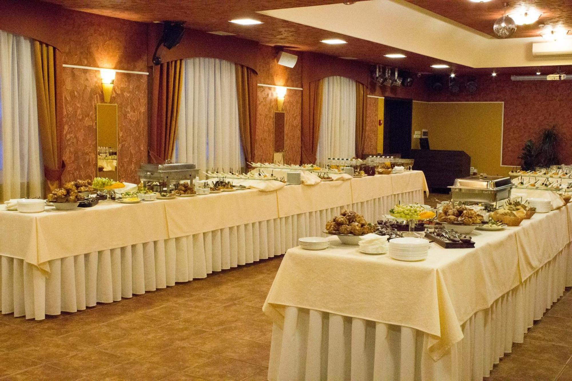 Hotel Lubenska Sloboda Olshanka Exterior foto